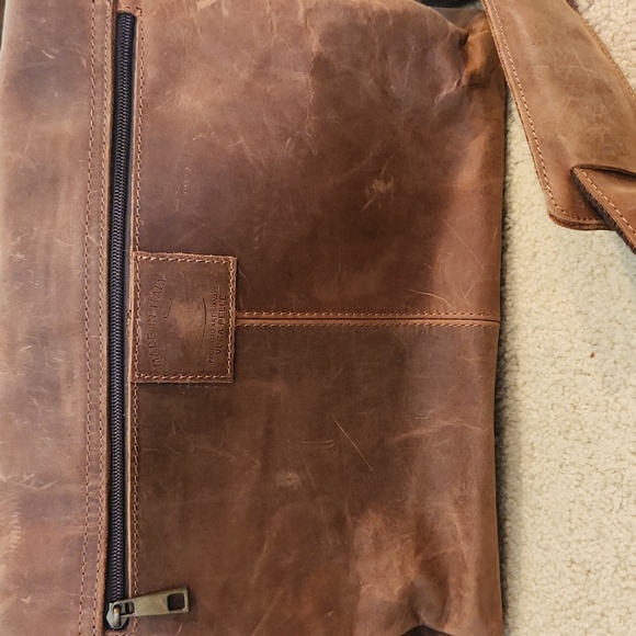 Genuine Italian Leather Messenger Bag - Picture 8 of 10